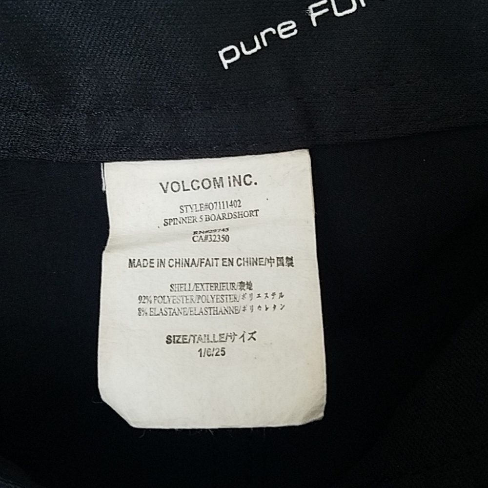 Volcom Board Shorts - Picture 3 of 4